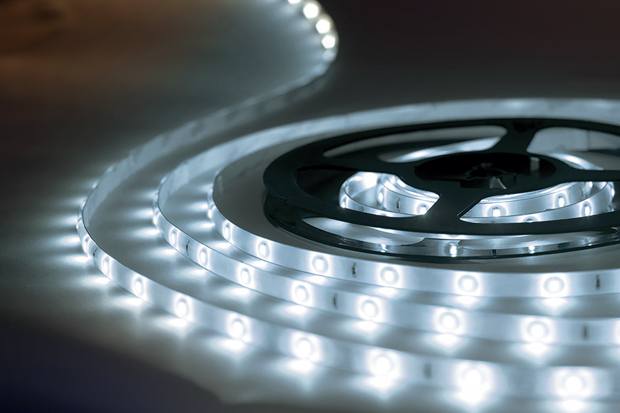 Flexibilita na třetí: LEDVANCE představuje novou řadu LED pásků a příslušenství